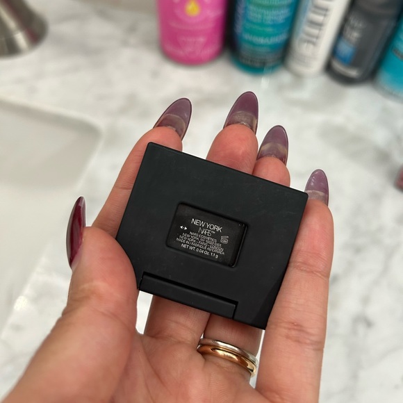 NARS New York Eyeshadow - Picture 4 of 4
